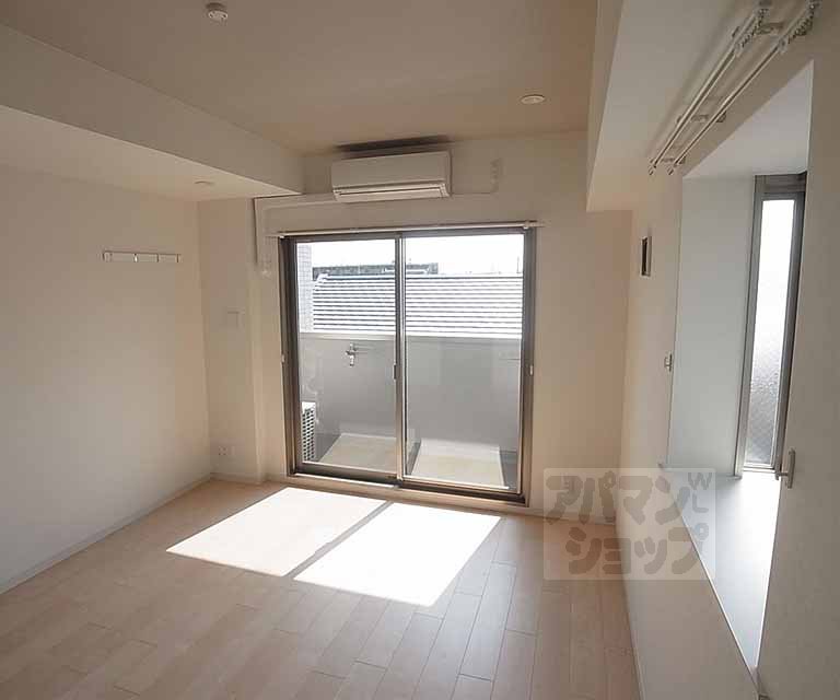 Living and room. Room with cleanliness