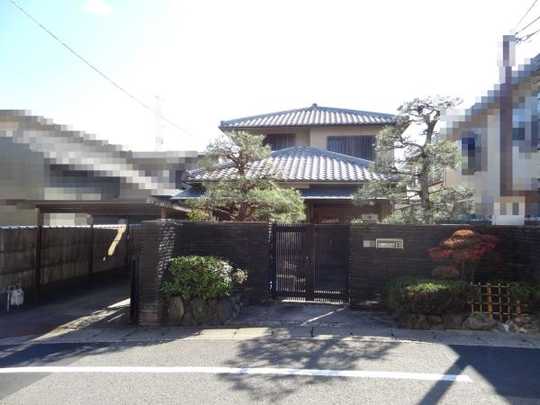 Local appearance photo