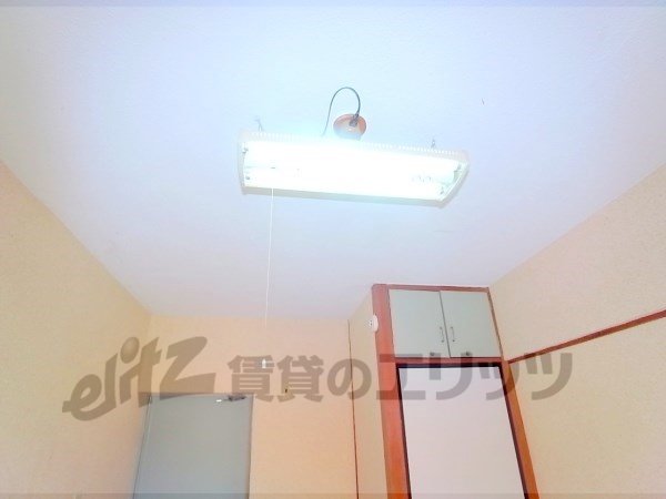 Other Equipment. The rooms also have a lighting.