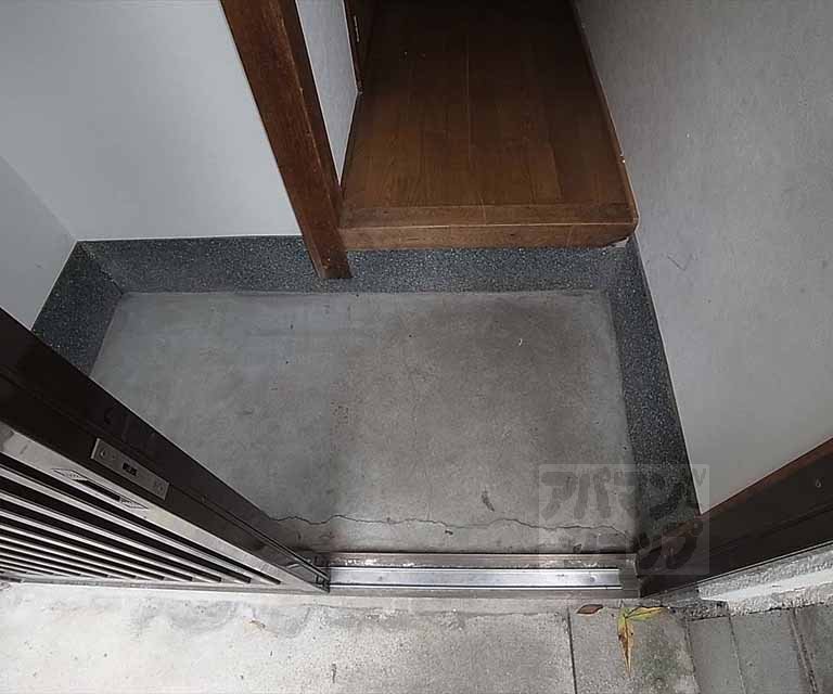 Entrance. It is the entrance space