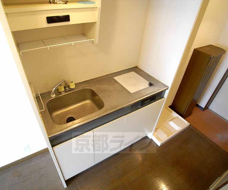 Kitchen. 203, Room photo diversion