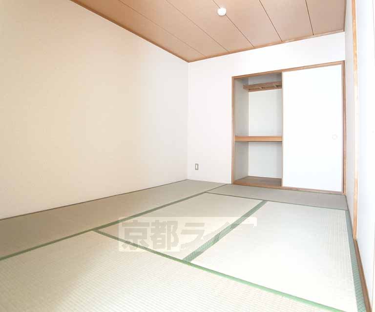 Living and room. 103, Room photo diversion