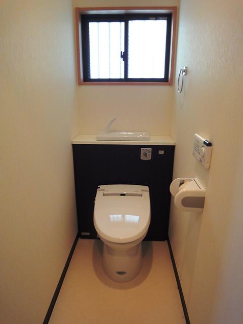 Toilet. Example of construction