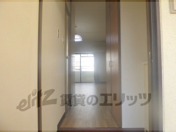 Other room space. Corridor