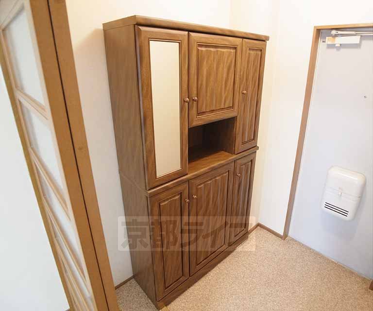 Receipt. 402, Room photo diversion