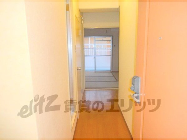 Other room space. Corridor