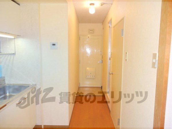 Other room space. Corridor