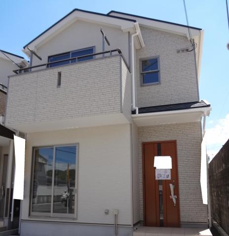 Same specifications photos (appearance). Same type other properties appearance