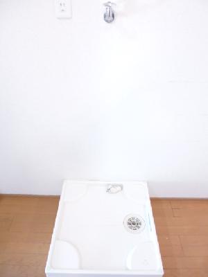 Other. I'm glad the indoor washing machine Storage