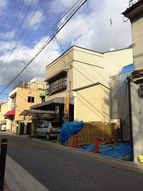 Local photos, including front road. Local (12 May 2013) Shooting