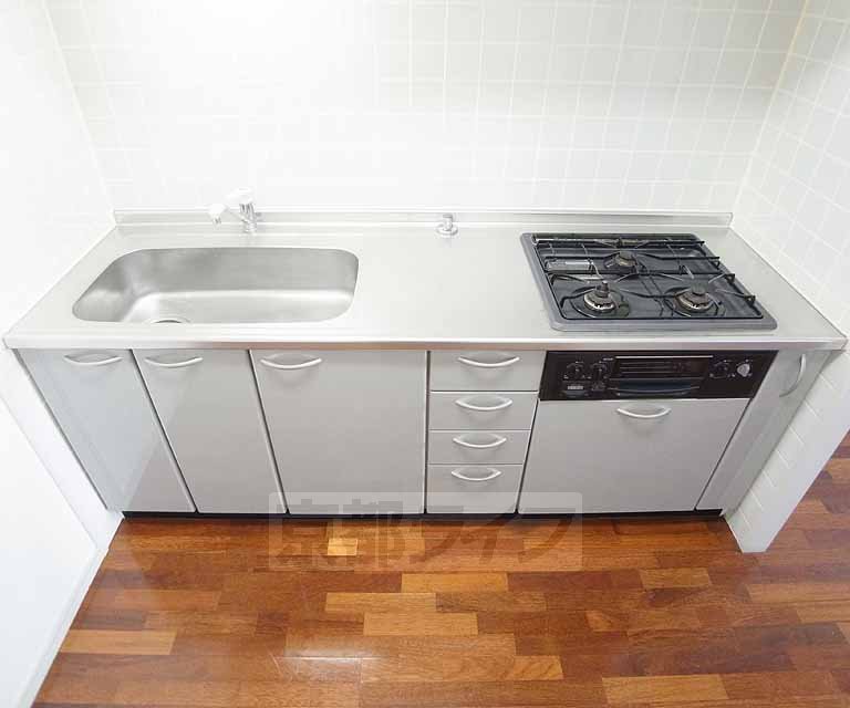 Kitchen. 405, Room photo diversion