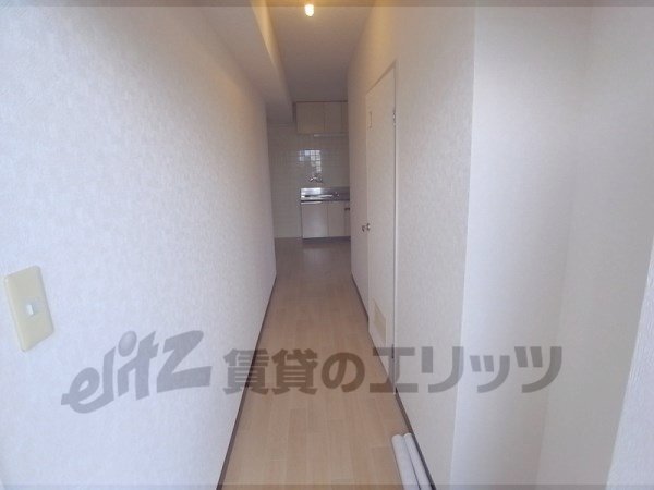 Other room space. Corridor