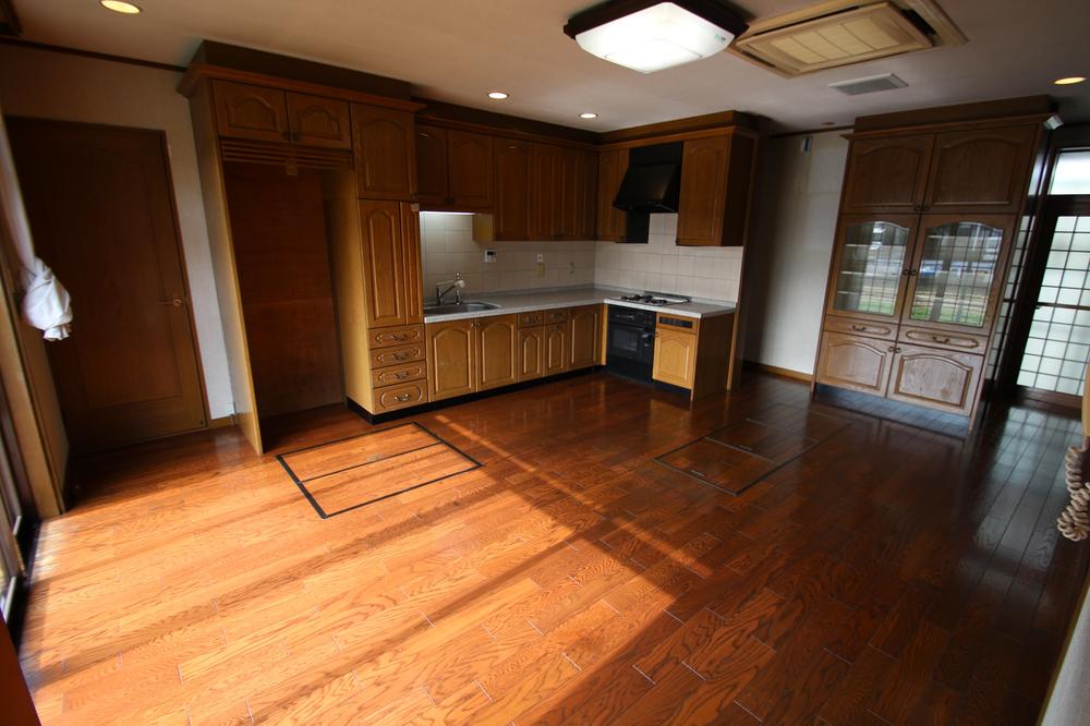 Living. Living 16 Pledge!