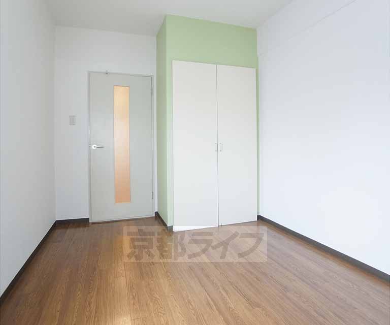 Living and room. 103, Room photo diversion