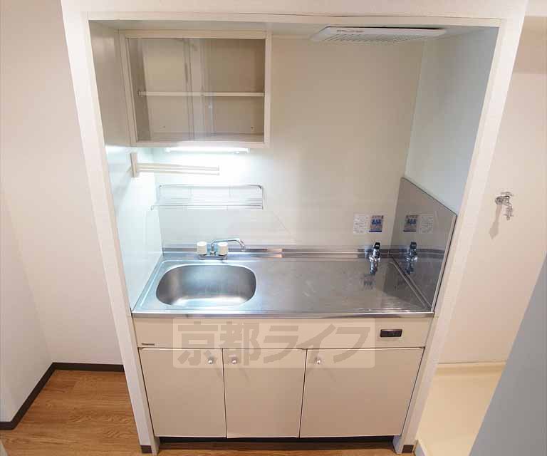 Kitchen. 103, Room photo diversion