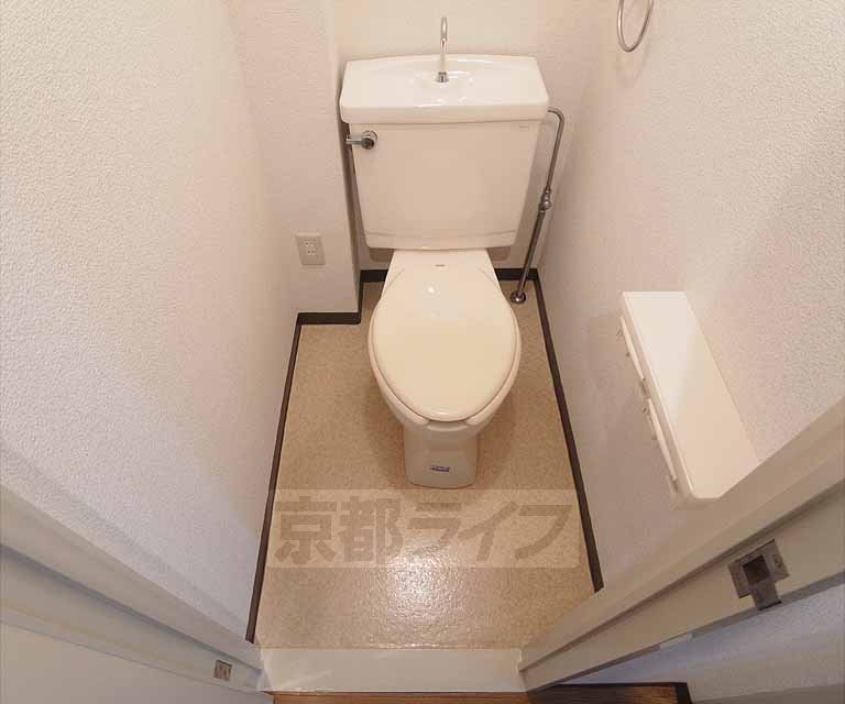 Toilet. 103, Room photo diversion