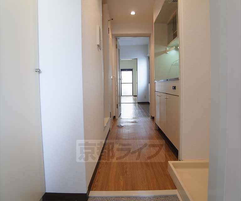 Other room space. 103, Room photo diversion