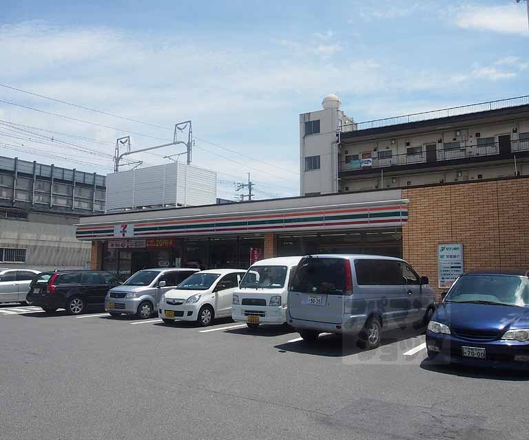 Convenience store. Seven-Eleven Kyoto middle Kuse-chome store up (convenience store) 58m