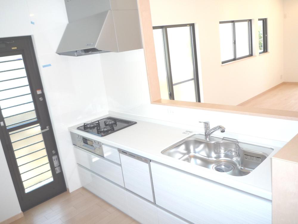 Same specifications photo (kitchen). Same specifications