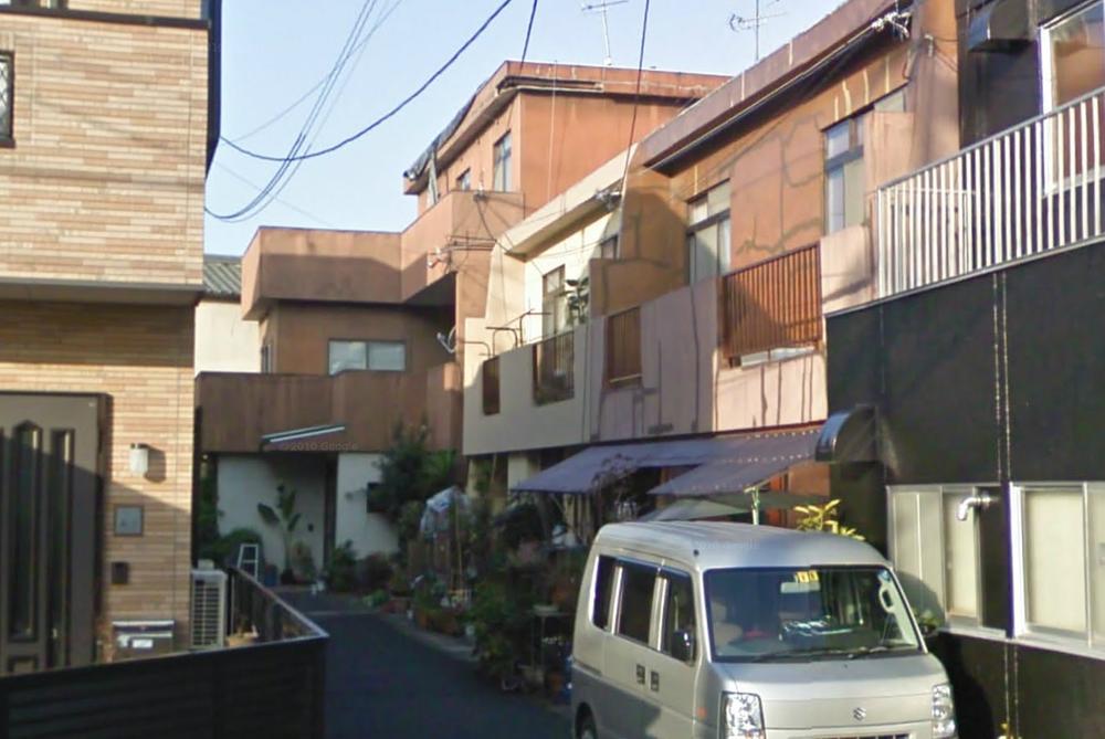 Local appearance photo