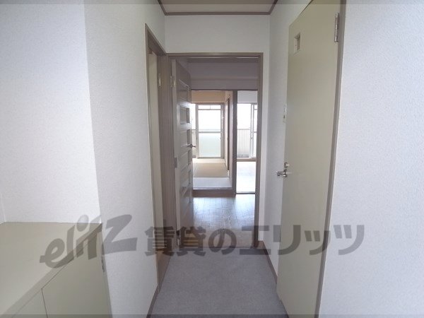 Other room space. Corridor