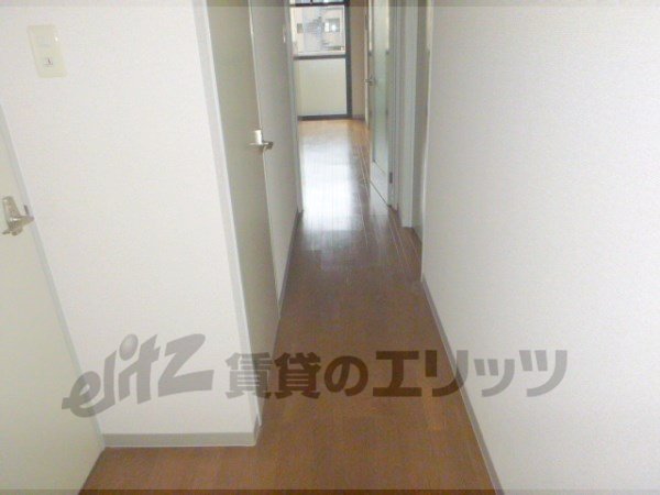 Other room space. Corridor