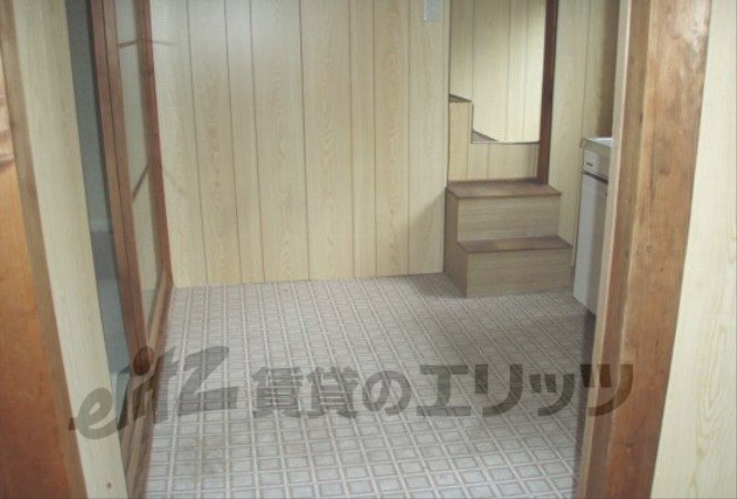 Other room space. Corridor