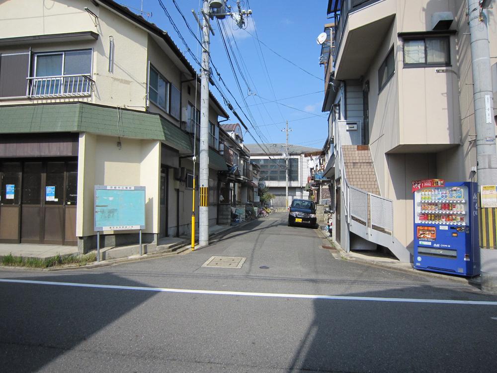 Local photos, including front road. Local (11 May 2013) Shooting