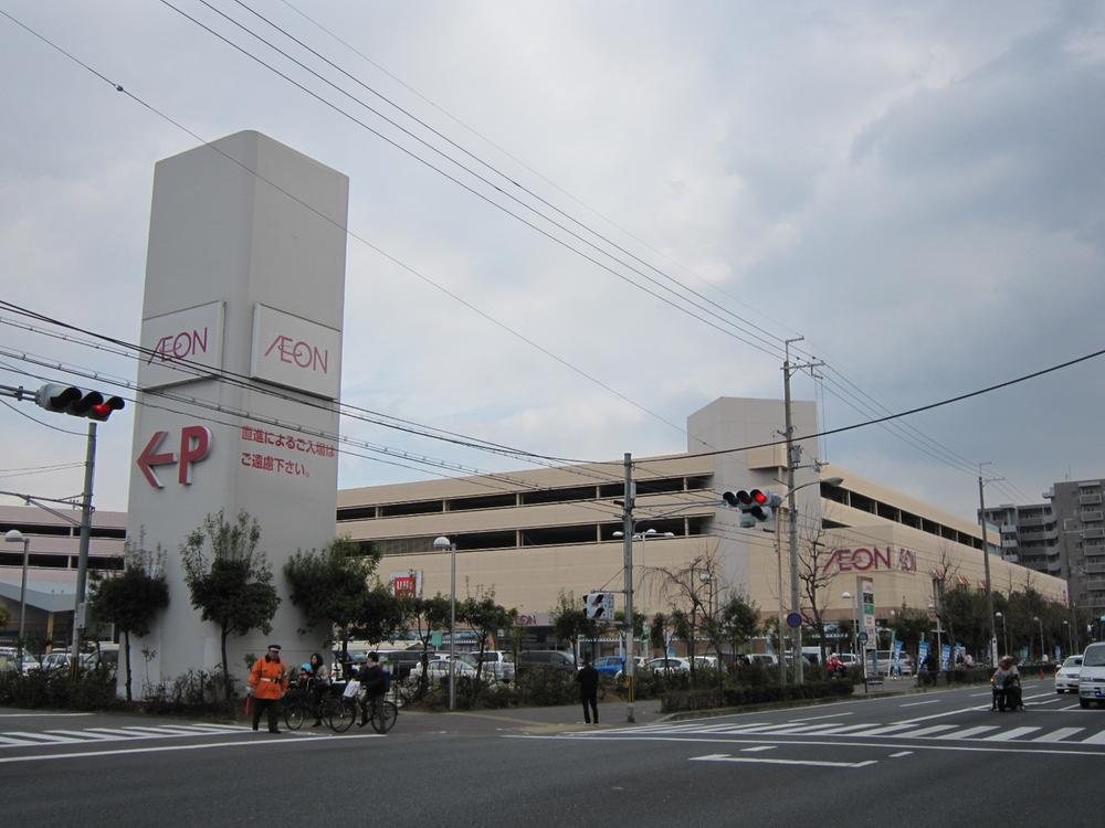 Shopping centre. Jusco Rakuminami 1000m to shop