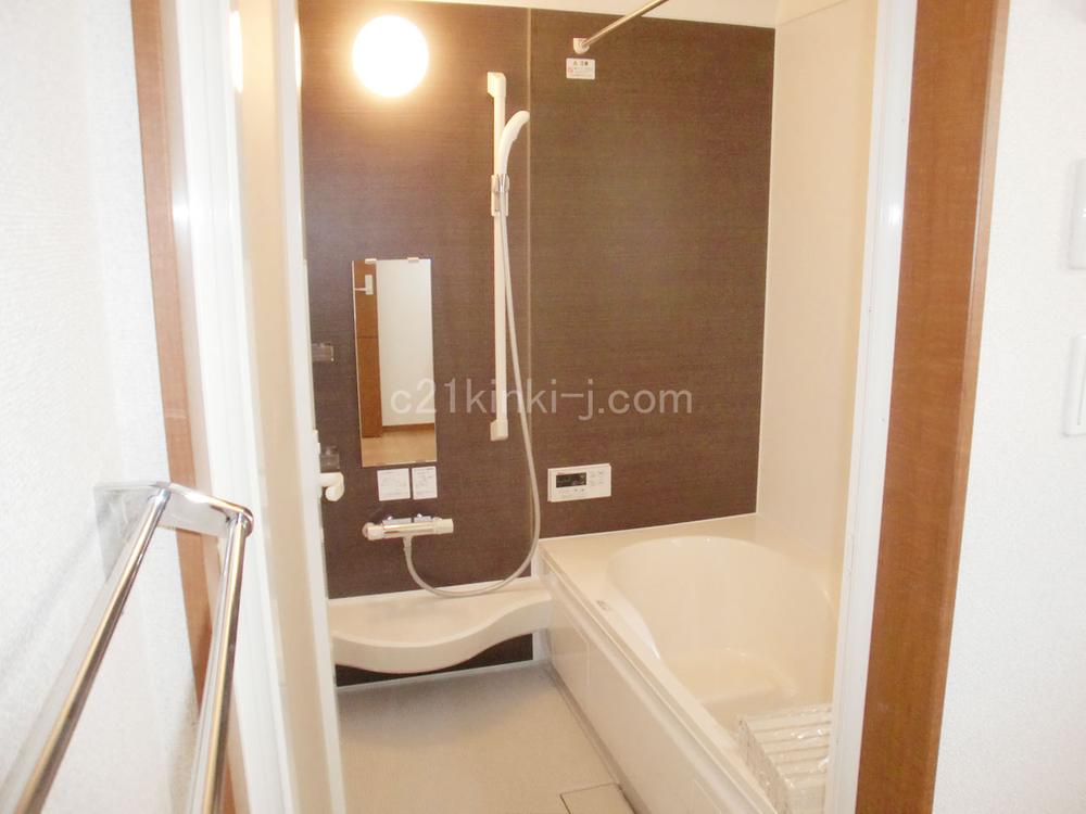 Same specifications photo (kitchen)