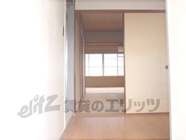 Other room space. Corridor