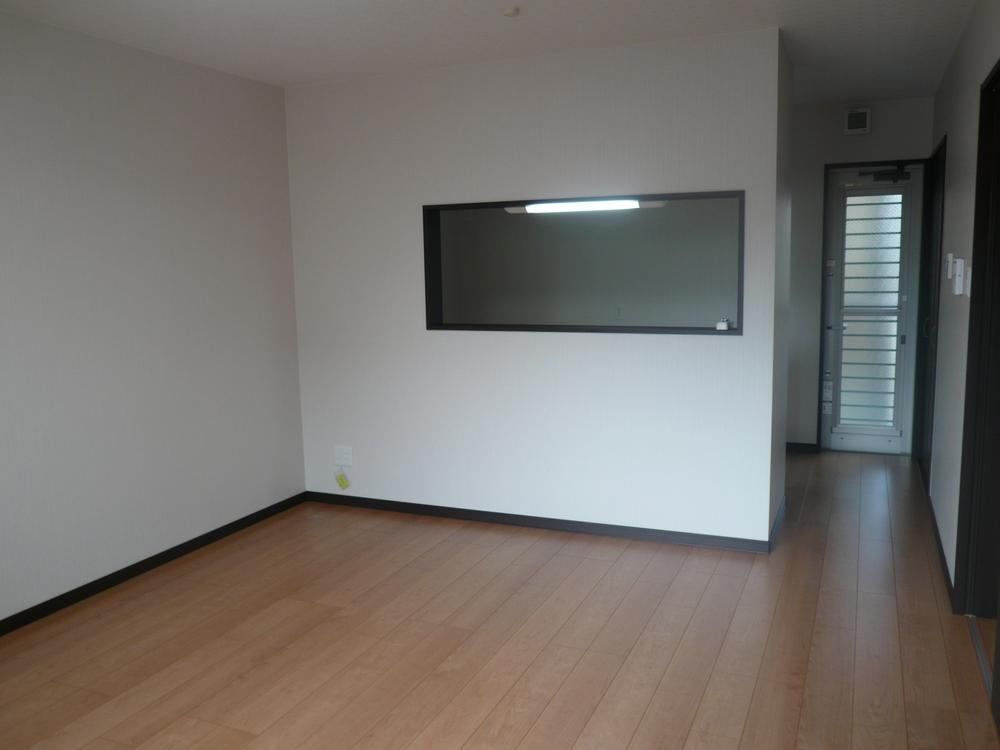 Same specifications photos (living). Same specifications living