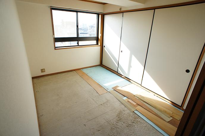 Other room space. Rank difference