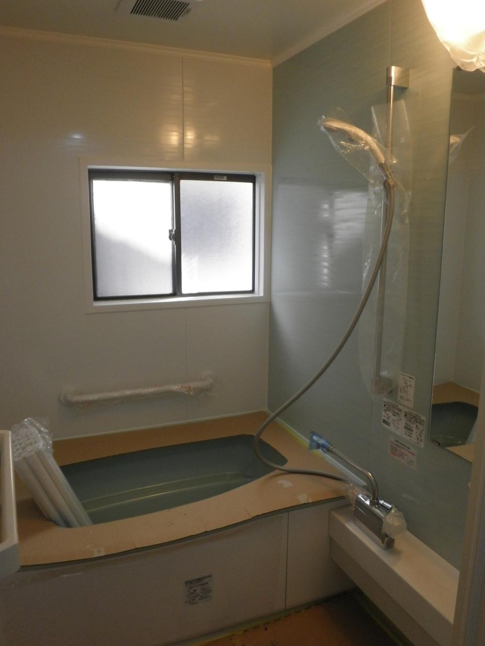 Bathroom. Indoor (11 May 2013) Shooting