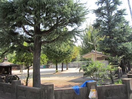 park. Nishinokyo about 100m to the children's park