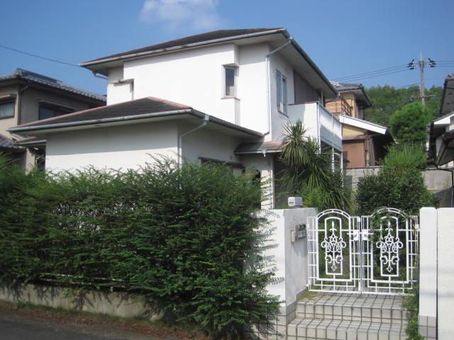 Local appearance photo. Local (10 May 2013) Shooting