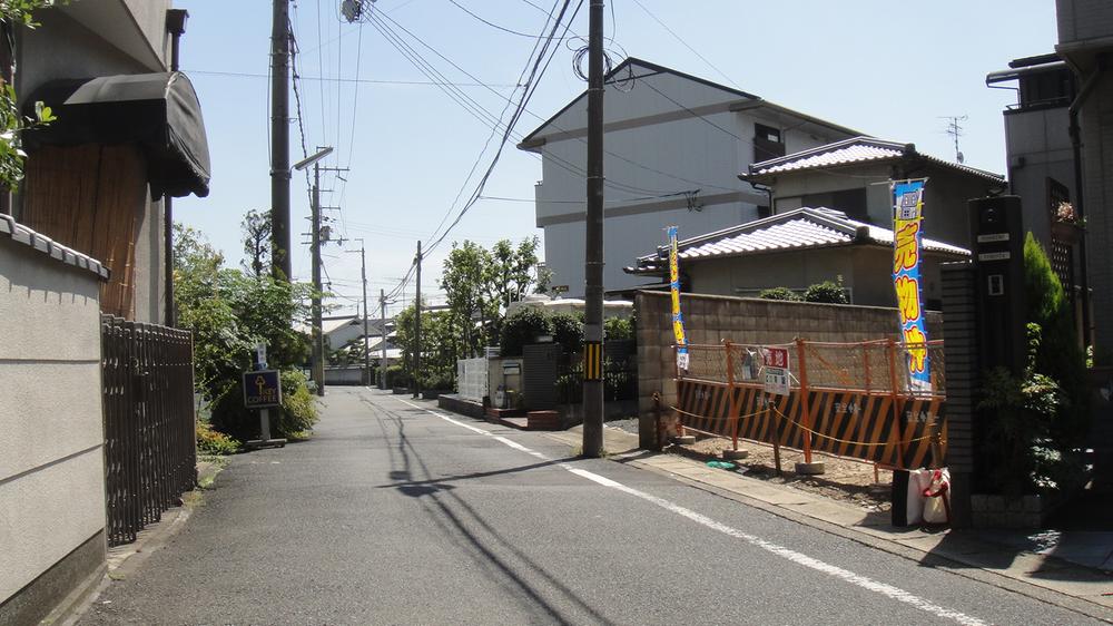 Local photos, including front road. Local (September 2013) Shooting