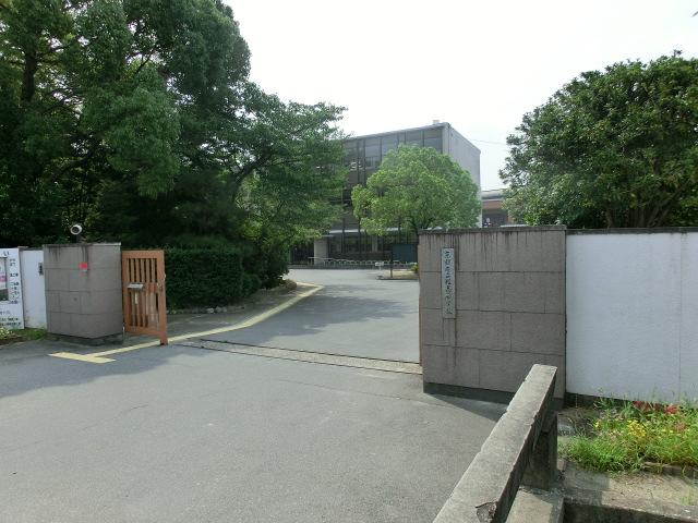 high school ・ College. 1052m up to the Kyoto Katsura High School