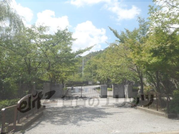 Junior high school. Bough 1930m until junior high school (junior high school)