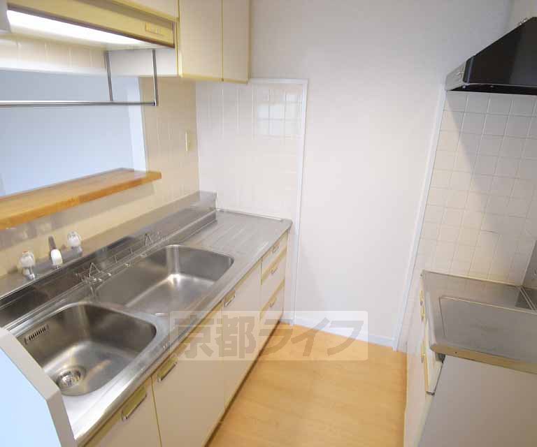 Kitchen. It seems to enjoy a carefree and superb cuisine