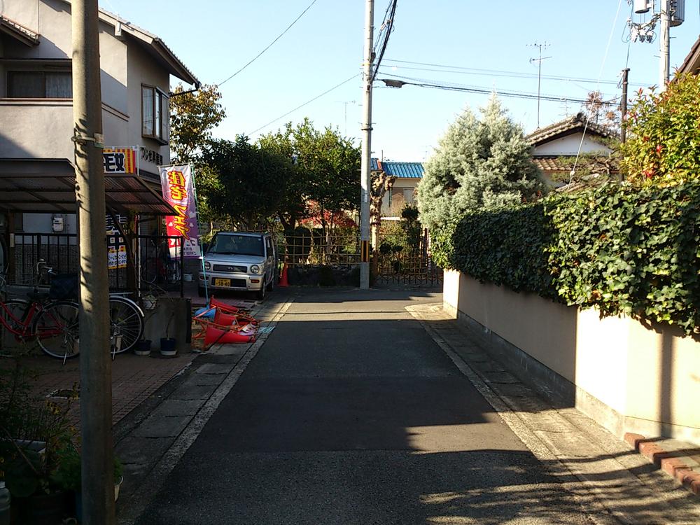 Local photos, including front road. Neighborhood is a quiet residential area