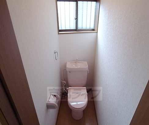 Toilet. Although I went to wear, It is a Western-style toilet with cleanliness.