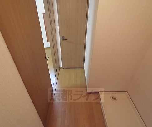 Other Equipment. I'm it is good there is a space between the rooms and the bath ・