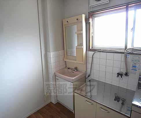 Washroom. The washroom in a place like this!