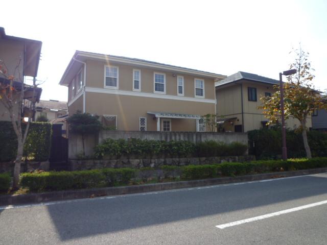 Local appearance photo. Local (11 May 2013) Shooting