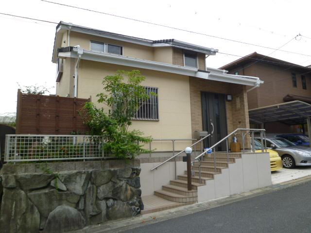 Local appearance photo. Local (10 May 2013) Shooting