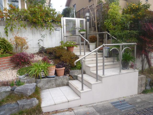 Other local. Local (12 May 2013) Shooting Entrance from the cobbled street