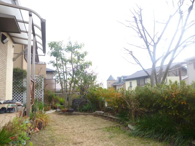 Garden. Local (12 May 2013) Shooting