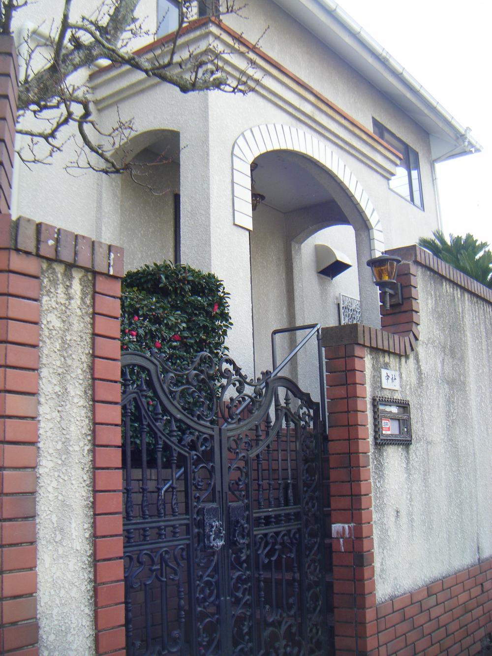 Local appearance photo. 2013 February 4 shooting