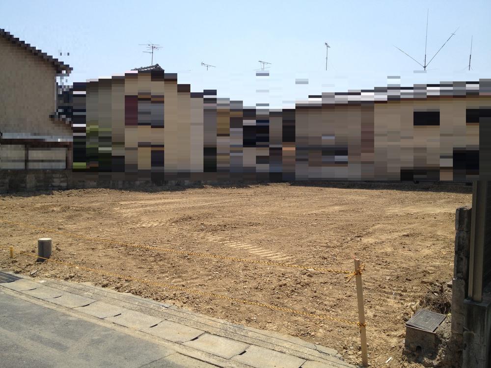 Local photos, including front road. Local (September 2013) Shooting